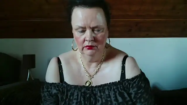 TiffanyMature online show from 11-07-25, 10:26