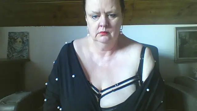 TiffanyMature online show from 04-11-26, 02:10