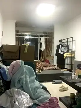 Snapshot of SSlady521 chatting on 09-24-25, 02:31 SSlady521 online show from 09-24-25, 02:31