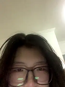 Snapshot of SSlady521 chatting on 10-06-25, 04:59 SSlady521 online show from 10-06-25, 04:59