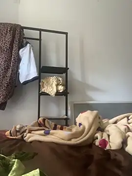 Snapshot of SSlady521 chatting on 10-07-25, 06:54 SSlady521 online show from 10-07-25, 06:54