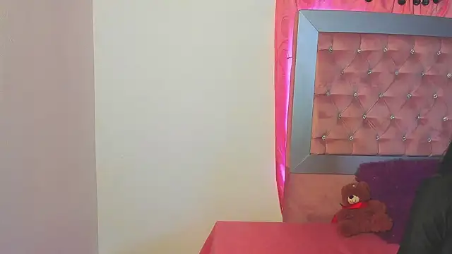 Luna Colinns online show from 10-10-25, 12:48