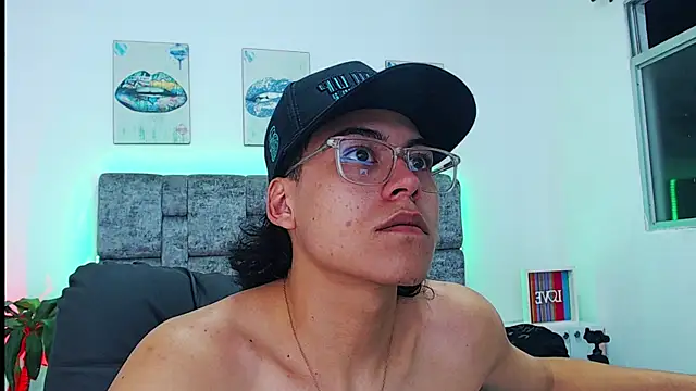 dirty model online show from 09-14-25, 12:54