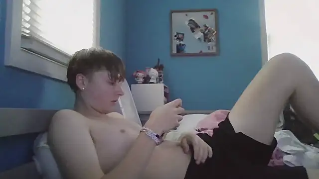 Snapshot of Liam_axel35 chatting on 10-20-25, 07:58 Liam axel35 online show from 10-20-25, 07:58