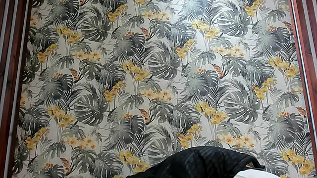 Snapshot of ItaloMoore chatting on 09-25-25, 11:03 ItaloMoore online show from 09-25-25, 11:03