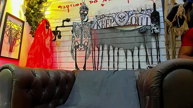 Snapshot of ItaloMoore chatting on 11-01-25, 11:12 ItaloMoore online show from 11-01-25, 11:12