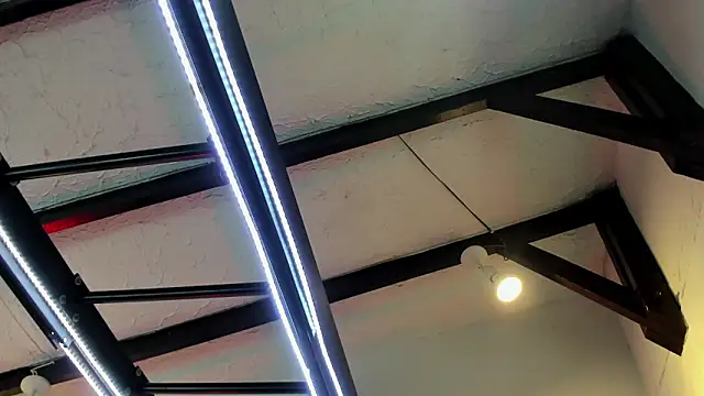 Snapshot of ItaloMoore chatting on 11-23-25, 11:21 ItaloMoore online show from 11-23-25, 11:21