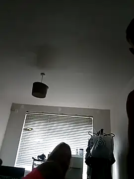 Snapshot of Dazbaz12 chatting on 09-09-25, 03:33 Dazbaz12 online show from 09-09-25, 03:33