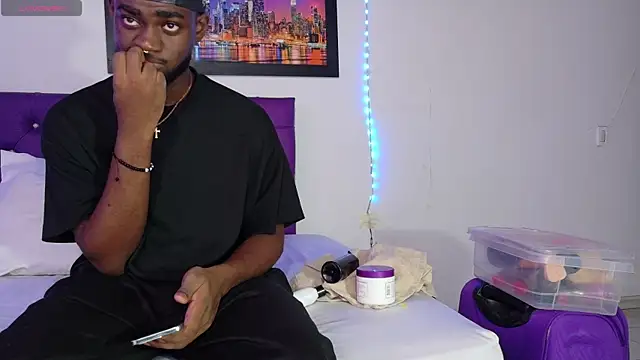 eebony stallion online show from 04-27-26, 06:50