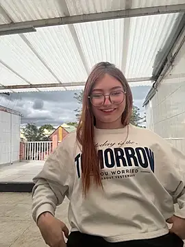 Snapshot of LunaVelvet777 chatting on 11-26-25, 06:42 LunaVelvet777 online show from 11-26-25, 06:42