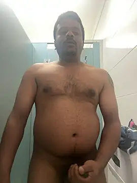 Snapshot of slvboi chatting on 09-18-25, 12:23 slvboi online show from 09-18-25, 12:23