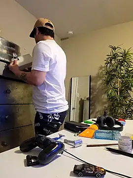 Snapshot of catnipharvester chatting on 12-21-25, 12:29 catnipharvester online show from 12-21-25, 12:29