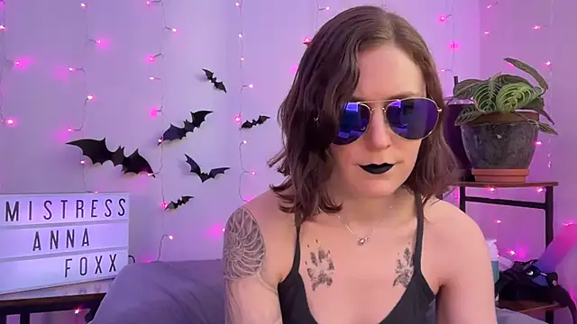 mistressannafoxx online show from 11-07-25, 09:37