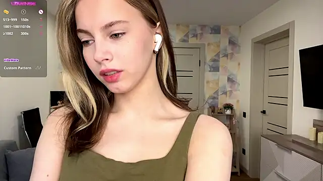 NylaNadler online show from 03-15-26, 04:07