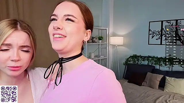 TashiaBosack online show from 04-05-26, 01:03