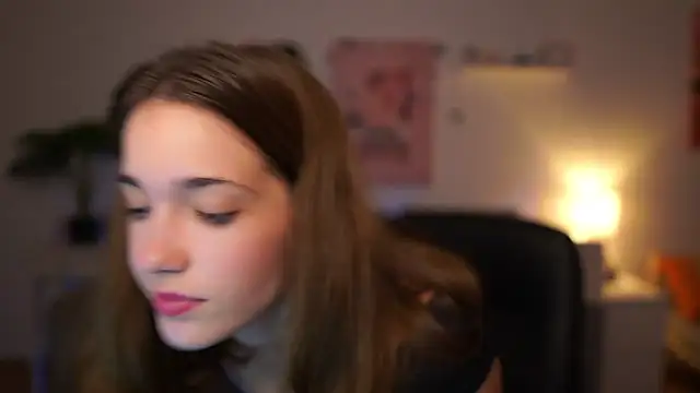 Snapshot of kissie_cat chatting on 11-03-25, 02:18 kissie cat online show from 11-03-25, 02:18