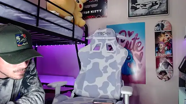 emocouplee666 online show from 10-13-25, 09:42