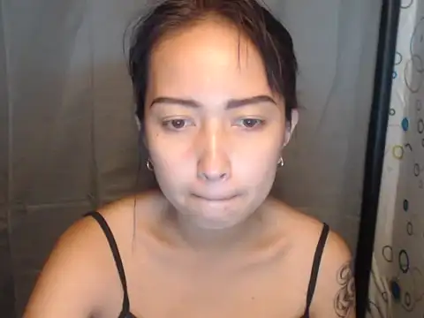 Snapshot of Soft_Angel8 chatting on 05-22-26, 05:25 Soft Angel8 online show from 05-22-26, 05:25