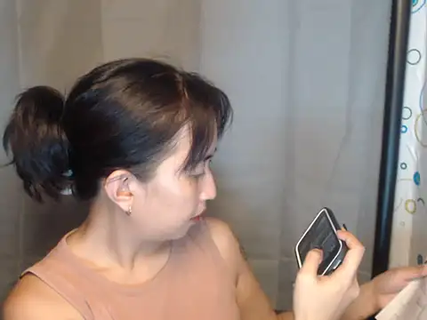 Snapshot of Soft_Angel8 chatting on 05-25-26, 03:56 Soft Angel8 online show from 05-25-26, 03:56