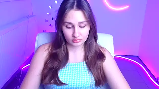 Snapshot of Stefanie_Sweet chatting on 12-19-25, 12:45 Stefanie Sweet online show from 12-19-25, 12:45