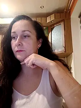 Snapshot of Amandda_ chatting on 09-28-25, 05:51 Amandda online show from 09-28-25, 05:51