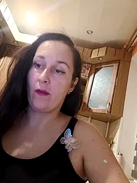 Snapshot of Amandda_ chatting on 10-12-25, 05:56 Amandda online show from 10-12-25, 05:56