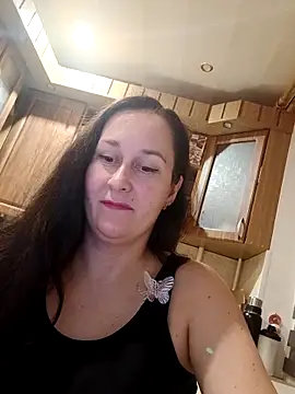 Snapshot of Amandda_ chatting on 10-13-25, 06:19 Amandda online show from 10-13-25, 06:19