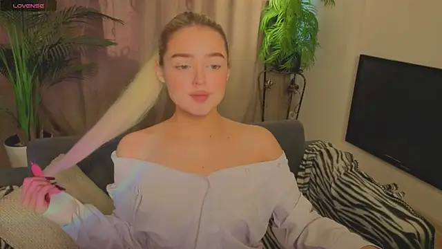 Snapshot of Relax_Time_ chatting on 04-08-26, 03:12 Relax Time online show from 04-08-26, 03:12