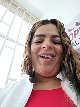 Mia-Glow online show from 01-06-26, 12:09