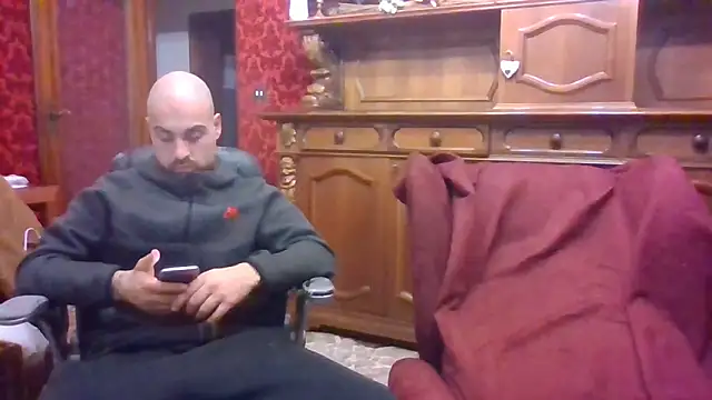 omihaze94 online show from 12-17-25, 08:15