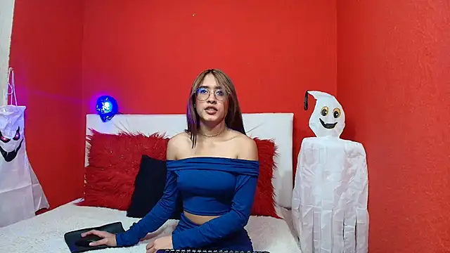 amy lennox online show from 10-29-25, 01:24