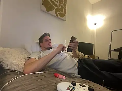 shyandchilling online show from 04-05-26, 07:55