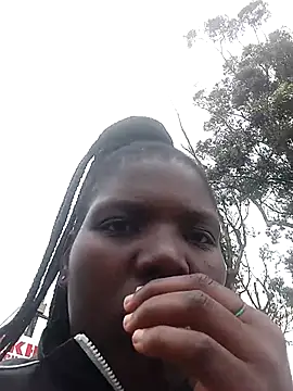 Nobuhlesiphume09 online show from 10-28-25, 06:50