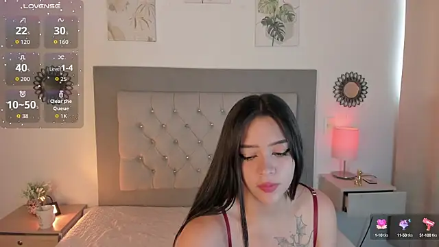 Snapshot of Seraphyne666 chatting on 09-13-25, 11:43 Seraphyne666 online show from 09-13-25, 11:43