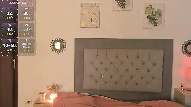 Snapshot of Seraphyne666 chatting on 09-19-25, 12:28 Seraphyne666 online show from 09-19-25, 12:28