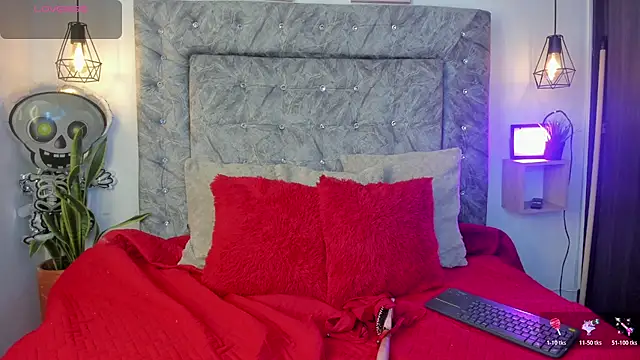 Seraphyne666 online show from 10-28-25, 07:05