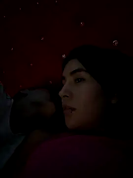 Snapshot of prayingtothesky chatting on 11-09-25, 04:44 prayingtothesky online show from 11-09-25, 04:44