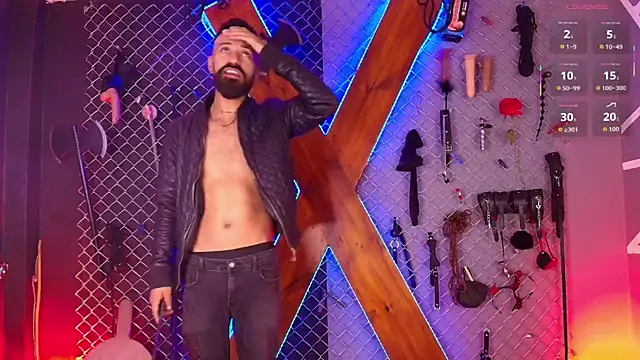 Snapshot of Warick_and_Aria_bdsm_ chatting on 09-17-25, 07:37 Warick and Aria bdsm  online show from 09-17-25, 07:37