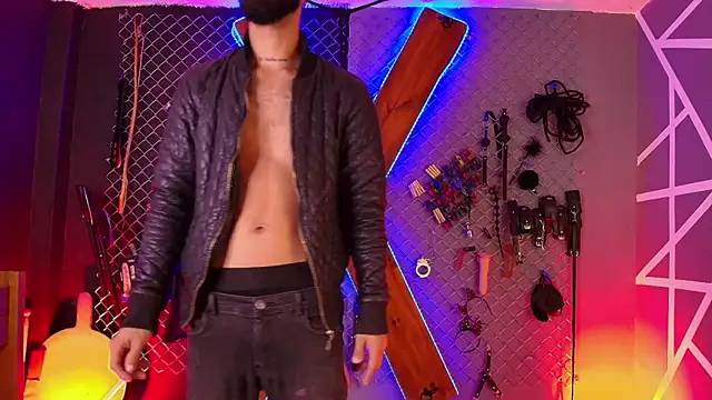 Snapshot of Warick_and_Aria_bdsm_ chatting on 09-24-25, 07:39 Warick and Aria bdsm  online show from 09-24-25, 07:39