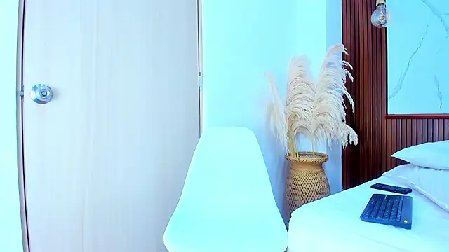 Snapshot of Naim_Bennetsex chatting on 11-16-25, 12:22 Naim Bennetsex online show from 11-16-25, 12:22