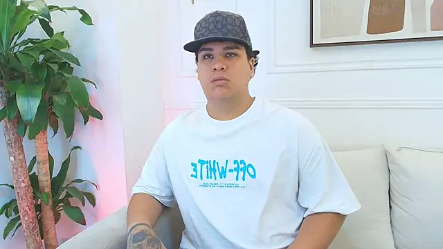 Snapshot of Naim_Bennetsex chatting on 12-04-25, 06:38 Naim Bennetsex online show from 12-04-25, 06:38