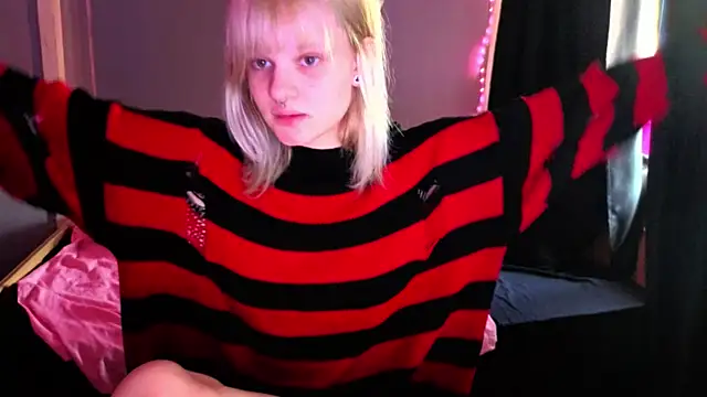 Elieiza xo online show from 04-18-26, 10:08