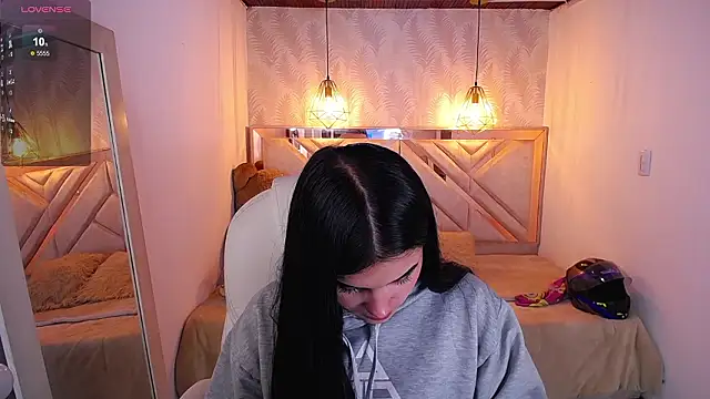 Natalie loffreda online show from 03-23-26, 07:51