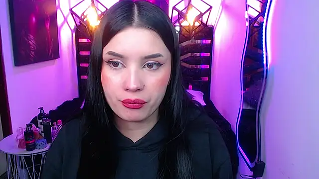 Snapshot of Natalie_loffreda chatting on 05-29-26, 12:03 Natalie loffreda online show from 05-29-26, 12:03