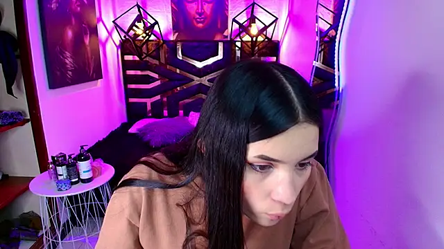 Snapshot of Natalie_loffreda chatting on 06-06-26, 08:13 Natalie loffreda online show from 06-06-26, 08:13