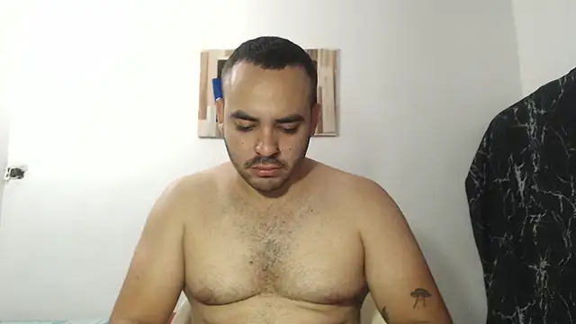 Snapshot of Ana_ThiagoxX chatting on 05-27-26, 08:06 Ana ThiagoxX online show from 05-27-26, 08:06