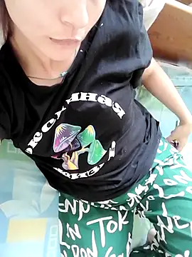 Jenevaonlovex online show from 09-18-25, 10:50