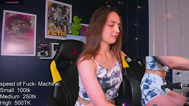 Snapshot of Ann_Perry chatting on 09-13-25, 05:02 Ann Perry online show from 09-13-25, 05:02