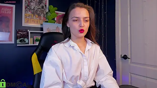 Snapshot of Ann_Perry chatting on 10-11-25, 02:22 Ann Perry online show from 10-11-25, 02:22