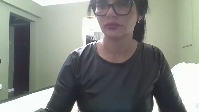 Ella sweety00 online show from 06-10-26, 06:51